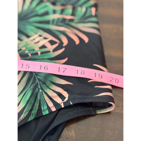 City Chic Black and Tropical Low Cut Swimsuit Multi-color XL/22 - Picture 10 of 12